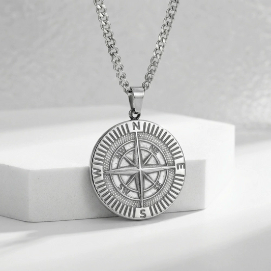 Minimalist Fashion Compass Pendant Necklace