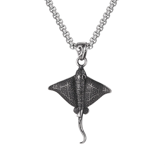 Vintage Manta Ray Ocean Animal Pendant Necklace