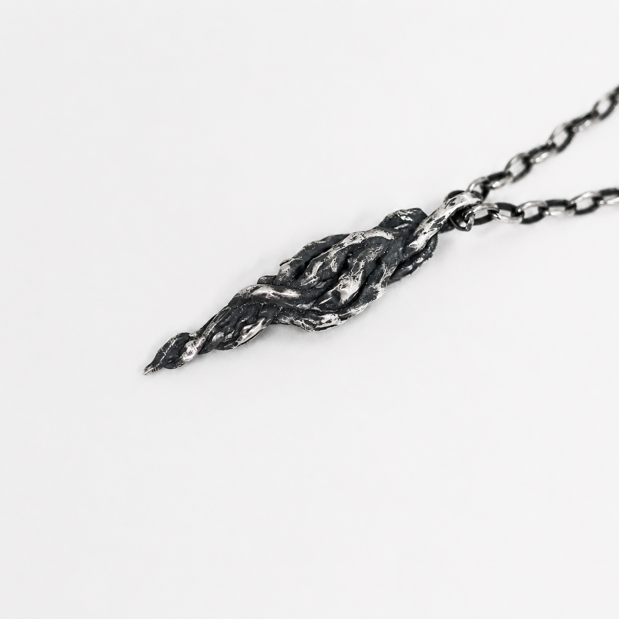 Vintage Minimalist Niche Vine Pendant Necklace