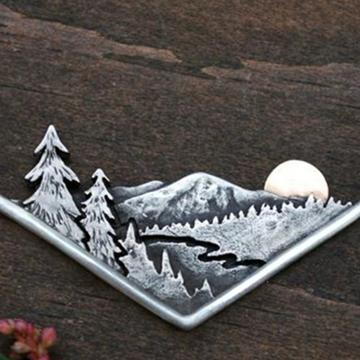 Valley Natural Pattern Design Fashion Pendant Necklace