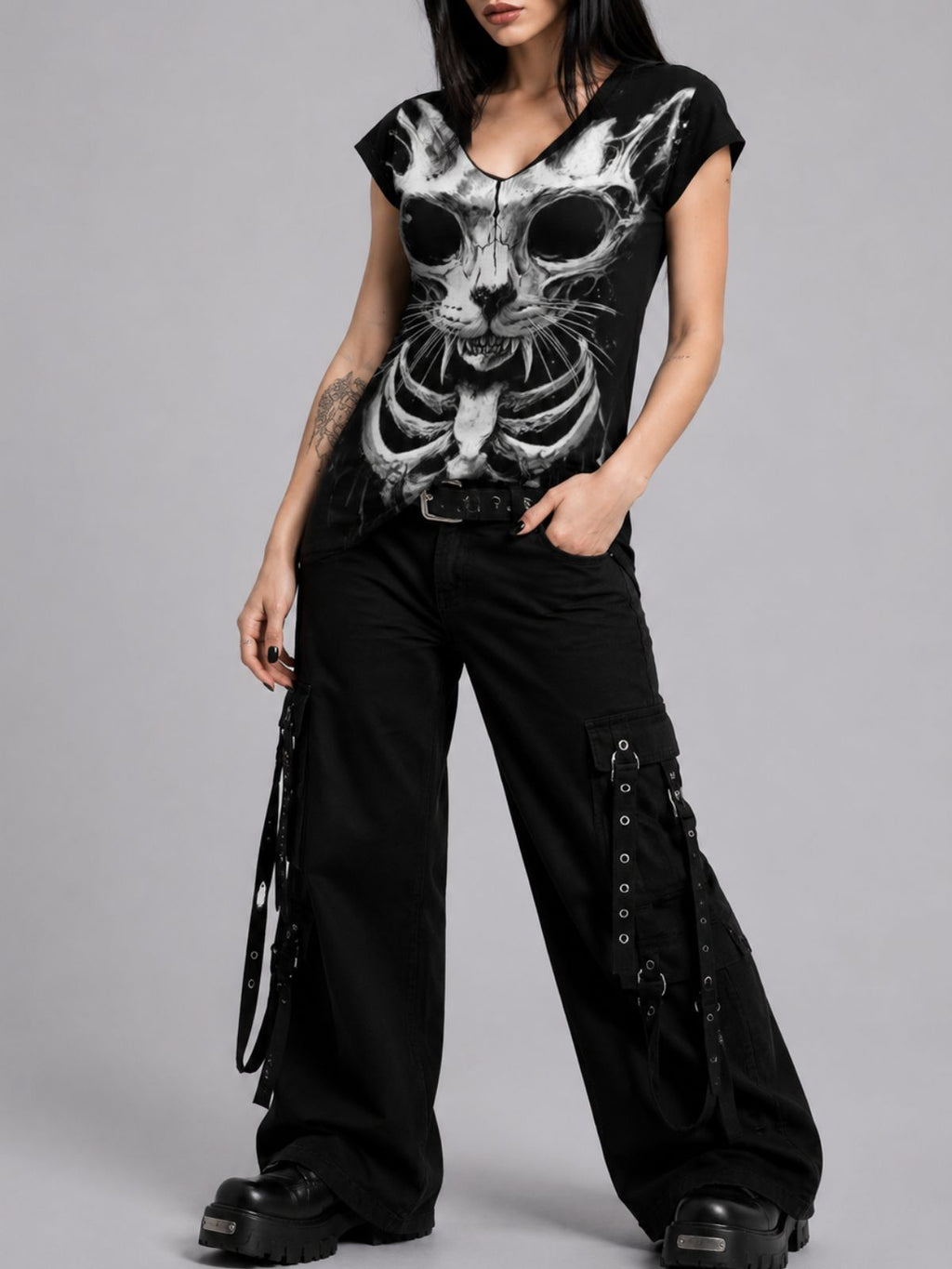 Gothic Skull Evil Cat Print V-Neck T-Shirt