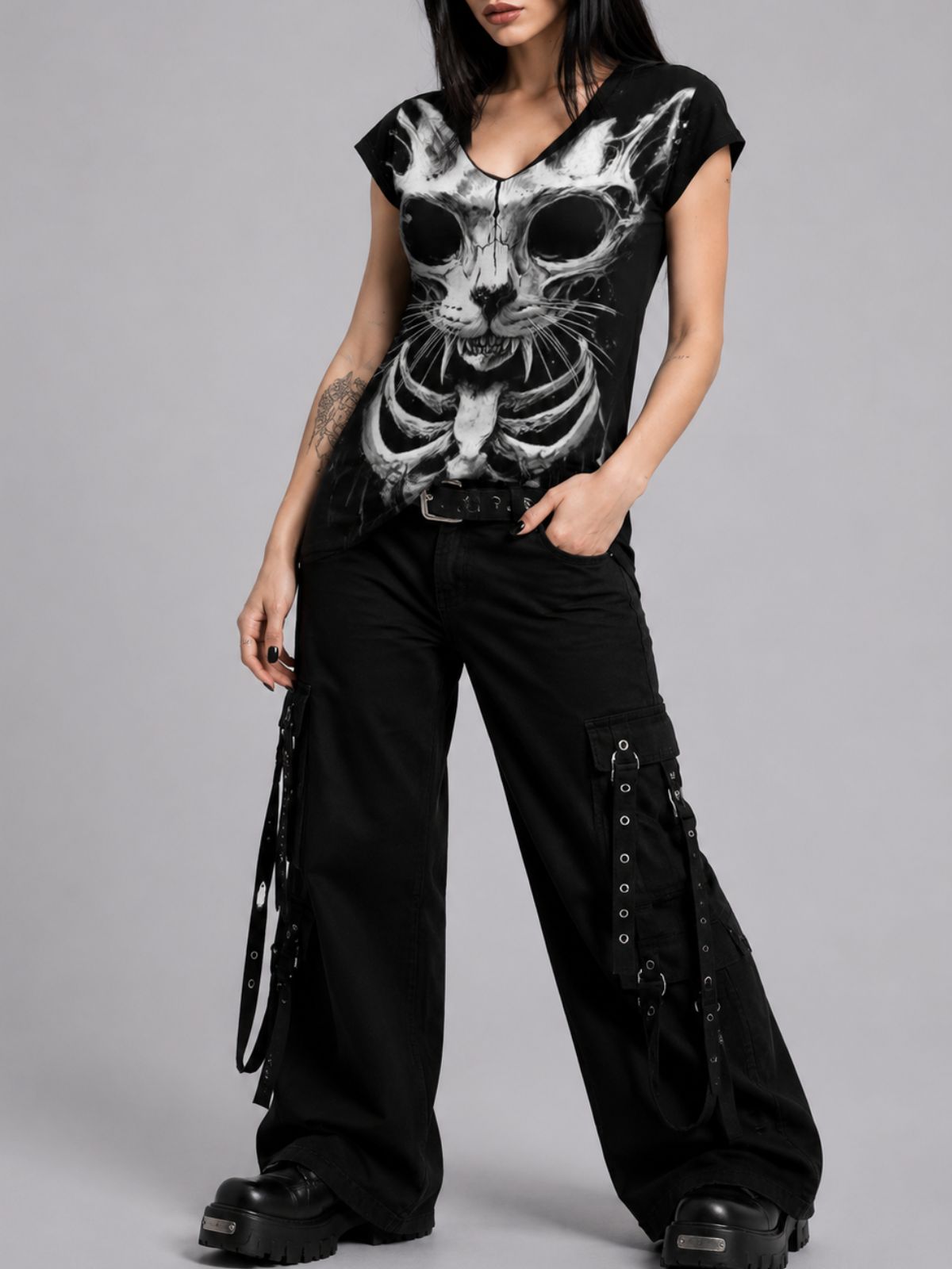 Gothic Skull Evil Cat Print V-Neck T-Shirt