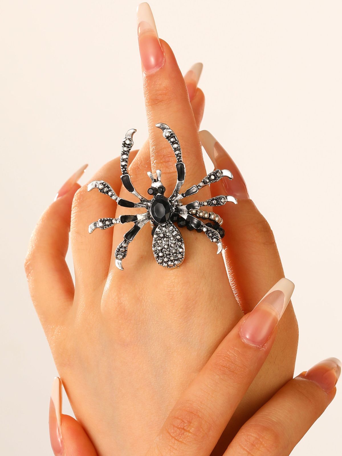 Dark Diamond-Studded Spider Necklace Bracelet and Ring Set