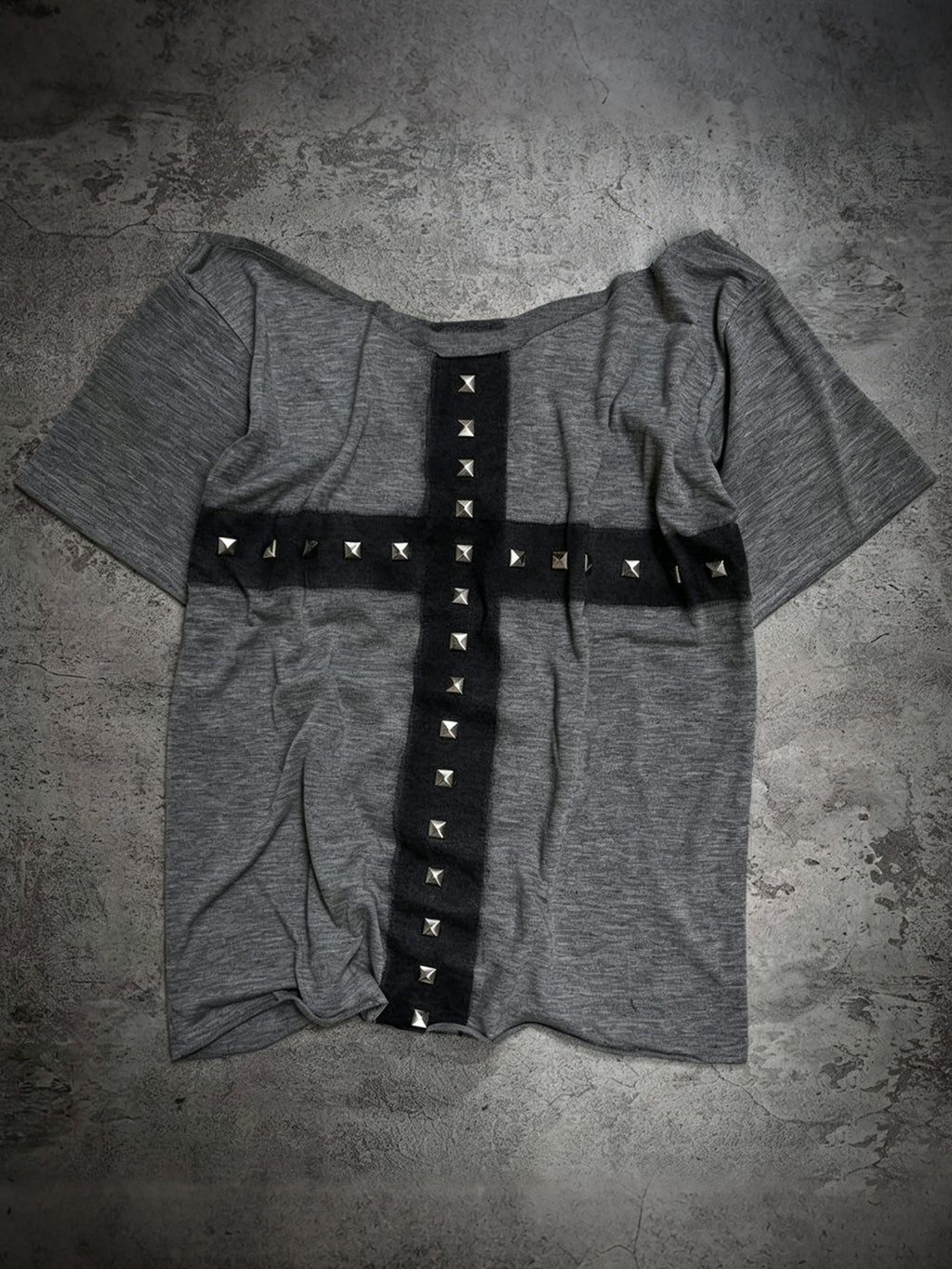 Punk-style Studded Cross Gothic Dark-themed Top