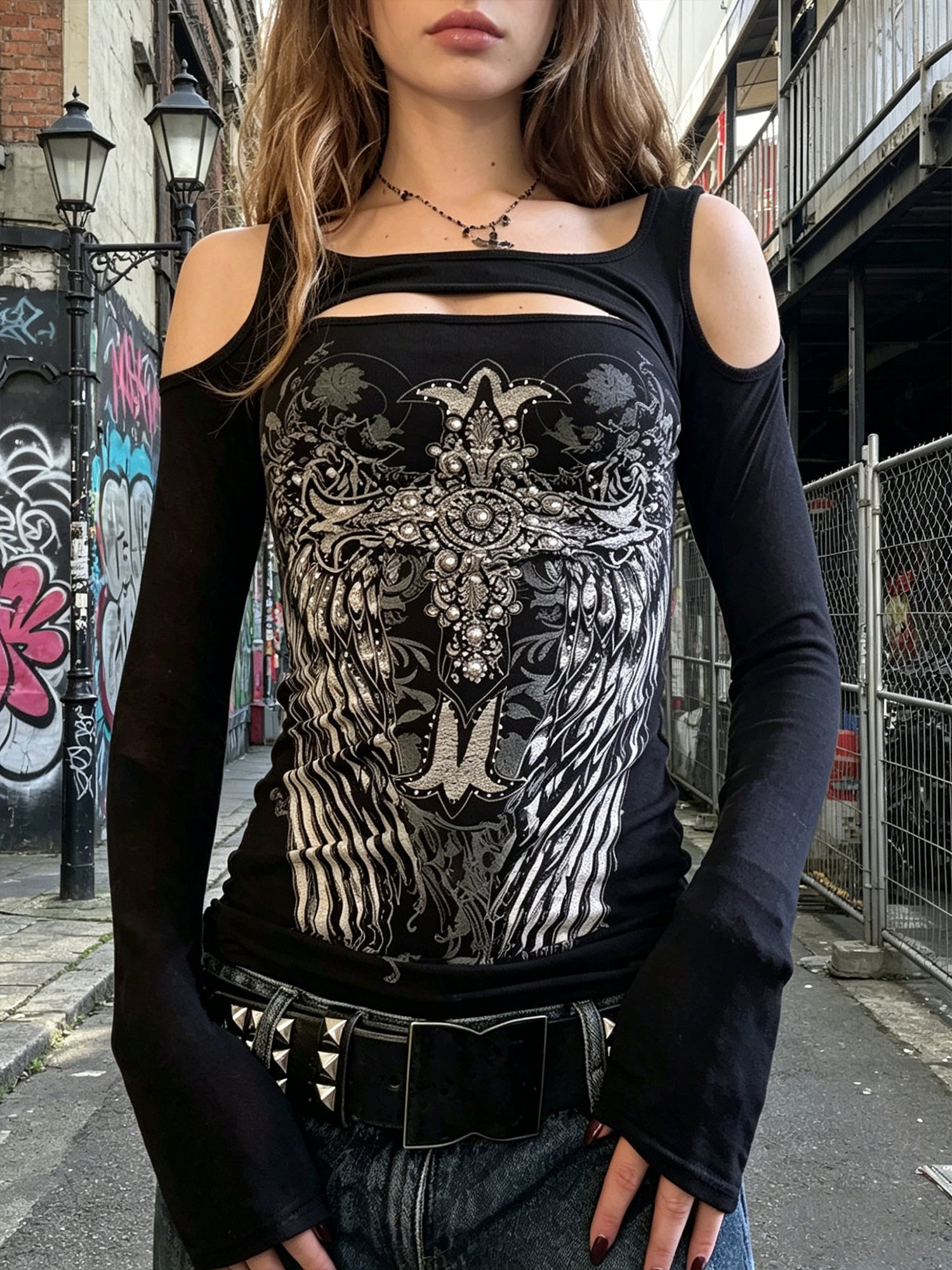 Dark Style Printed Cutout Shoulder Long Sleeve T-shirt