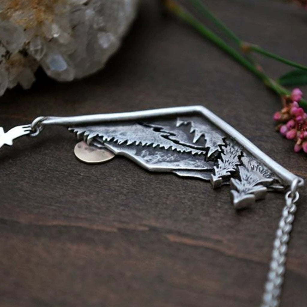 Valley Natural Pattern Design Fashion Pendant Necklace