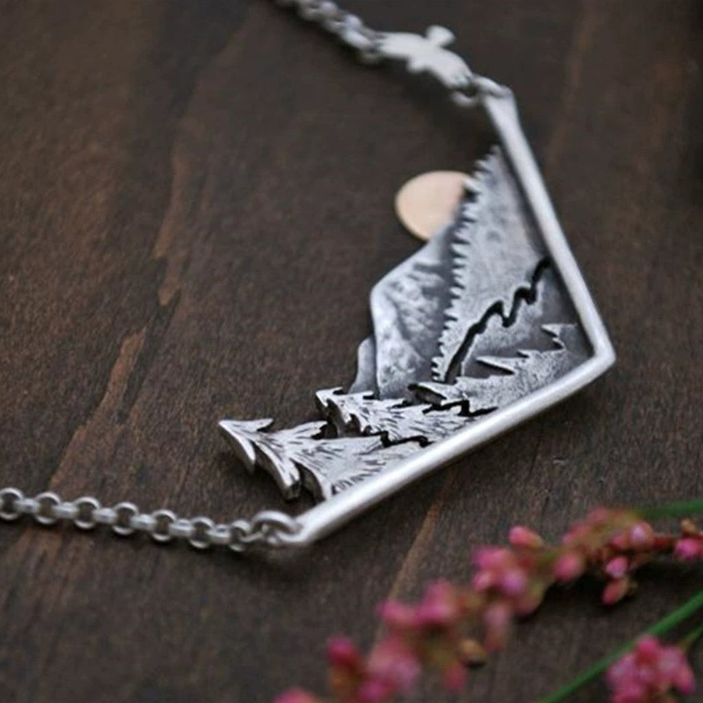 Valley Natural Pattern Design Fashion Pendant Necklace