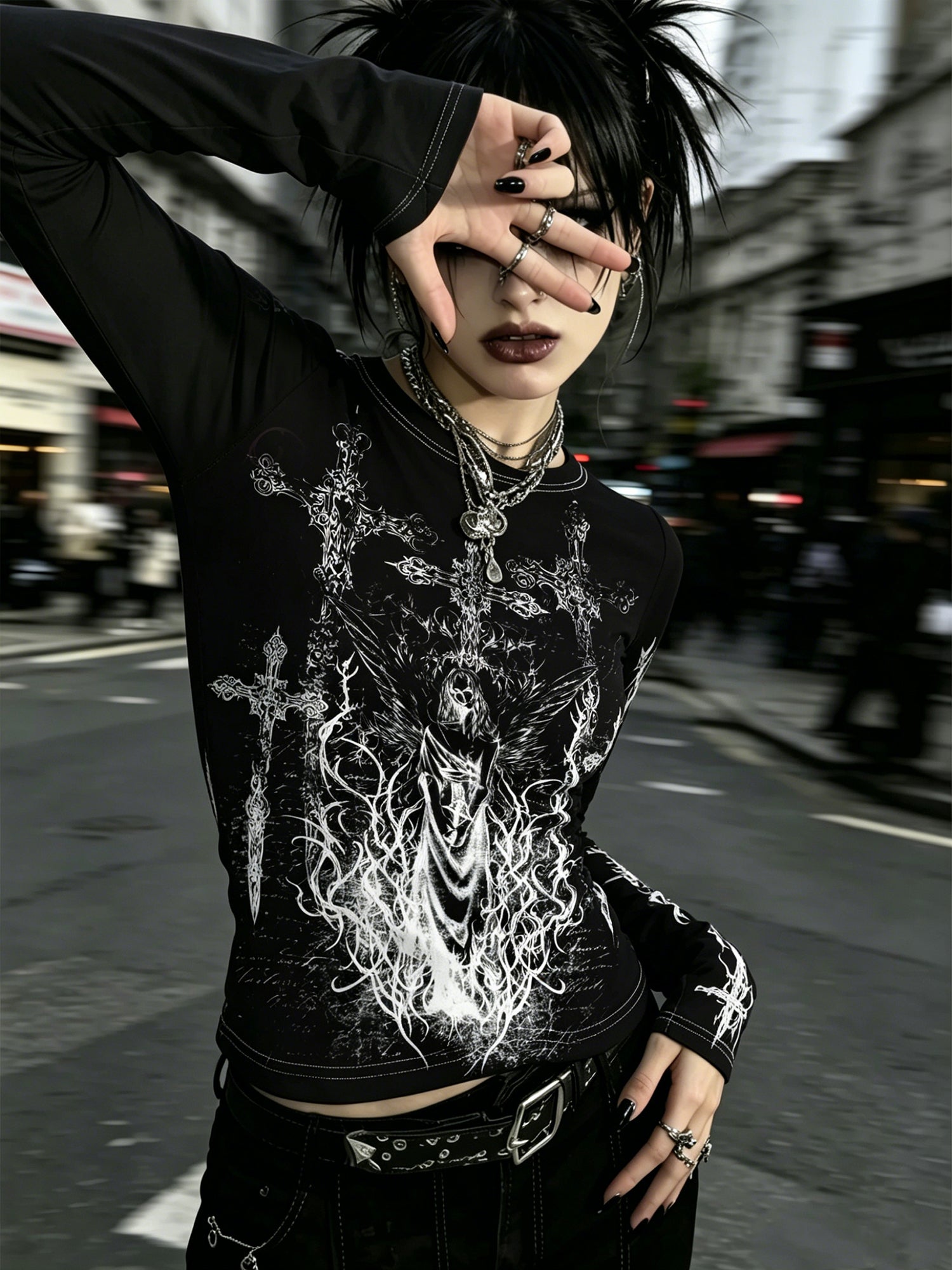 Dark Gothic Round-Neck Winged Retro Long-Sleeve Tee