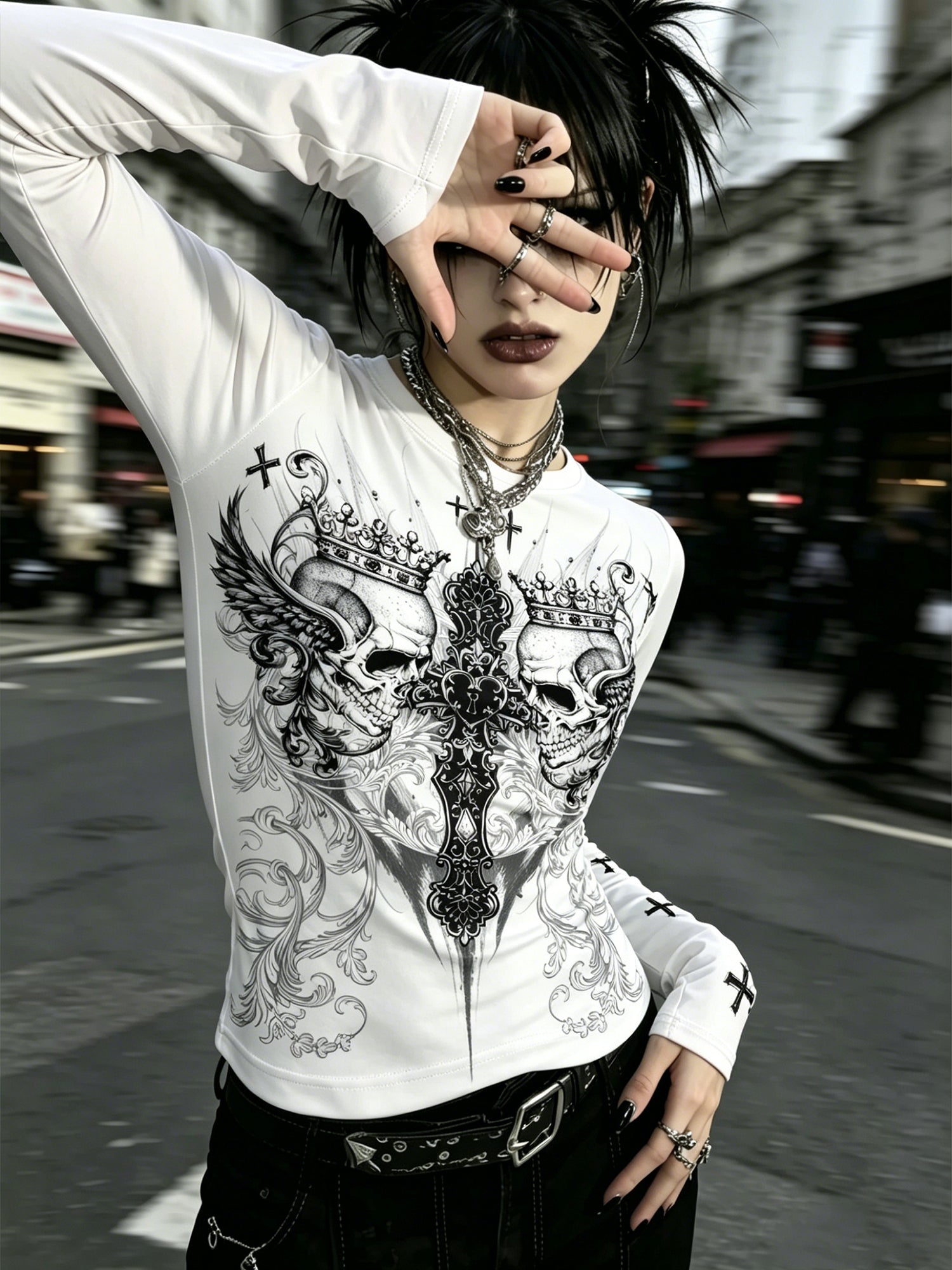 Dark Gothic Round-Neck Winged Retro Long-Sleeve Tee