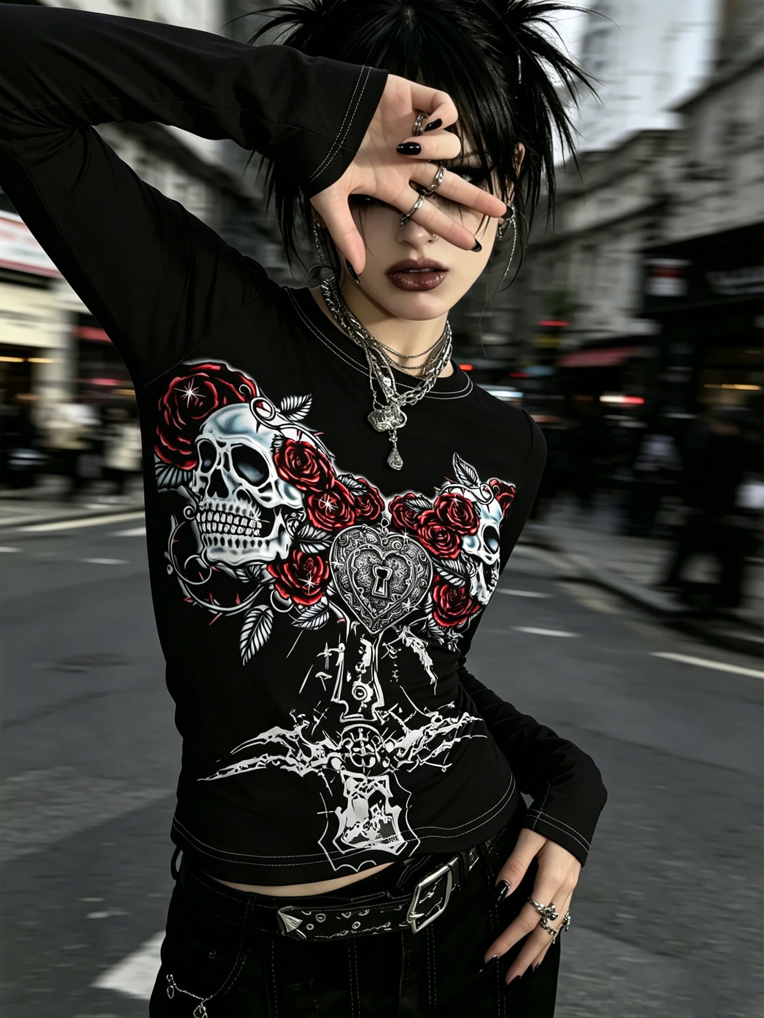 Dark Gothic Round-Neck Winged Retro Long-Sleeve Tee